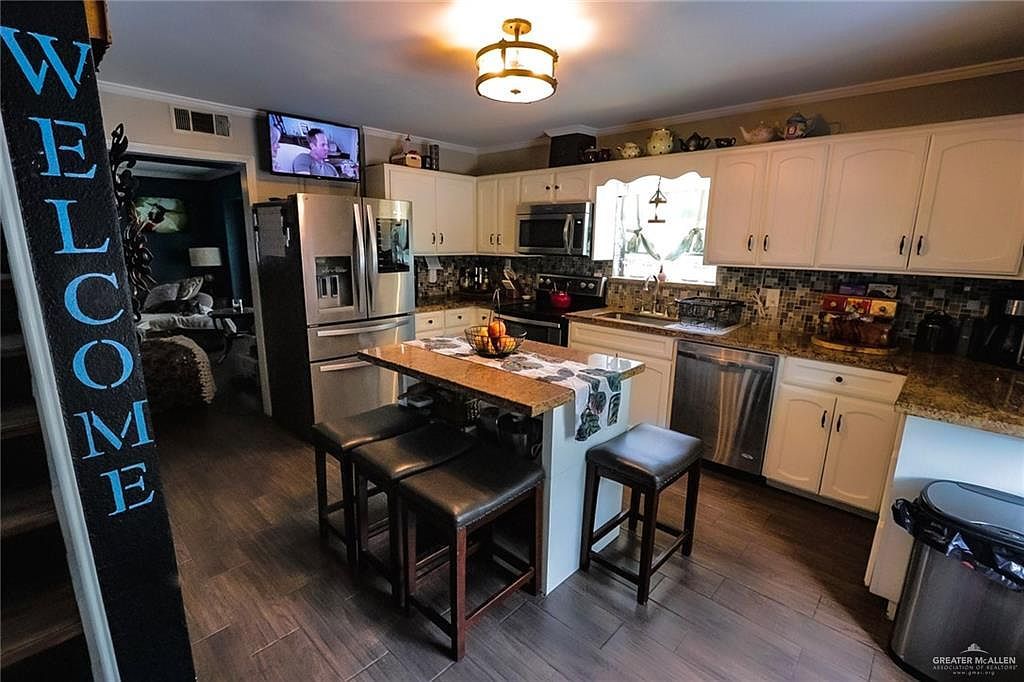 1405 S Brier St Alton, TX 78573 - Thumbnail 4