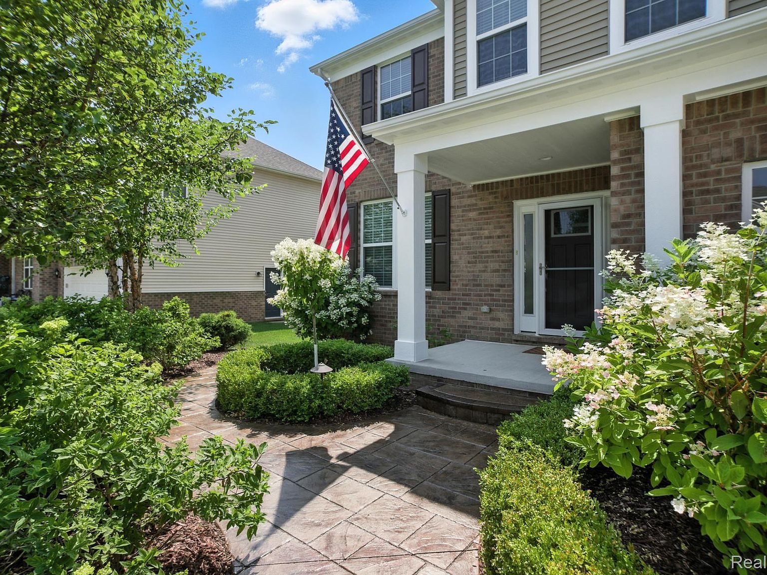 2066 Findley Cir Lake Orion, MI 48360 - Thumbnail 4