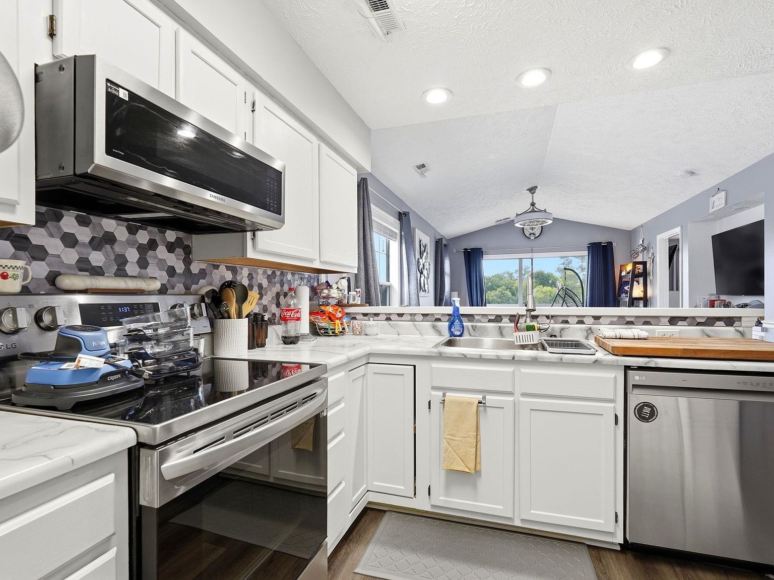 565 White River Dr Unit 10G Myrtle Beach, SC 29579 - Thumbnail 4