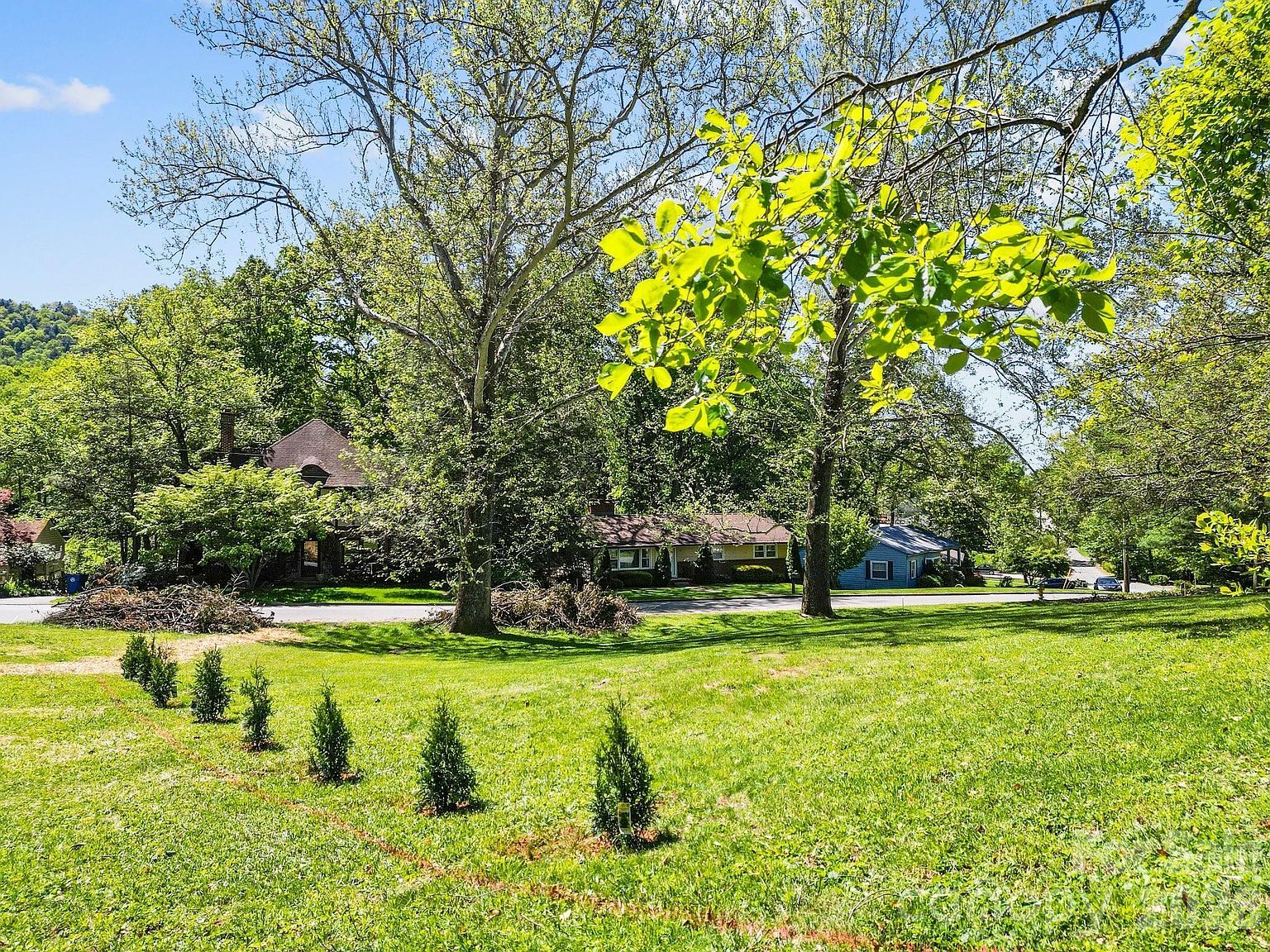 99999 Country Club Rd Asheville, NC 28804 - Thumbnail 4