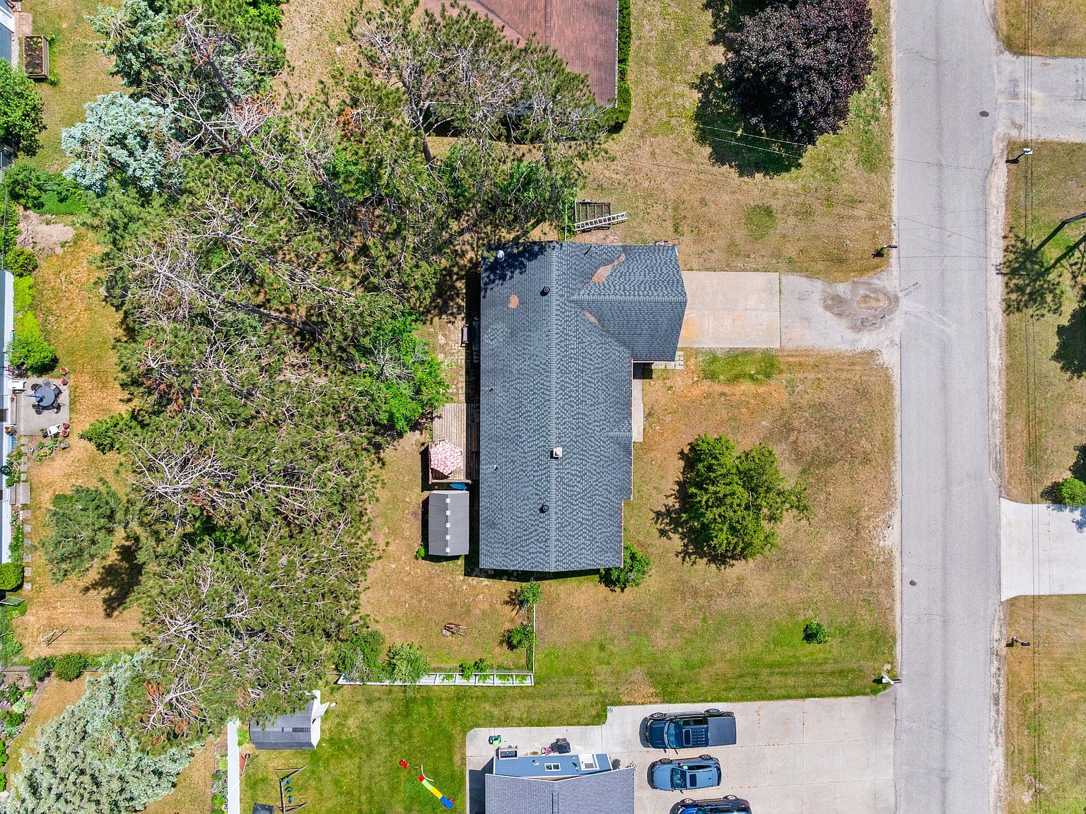 716 West St Gaylord, MI 49735 - Thumbnail 4
