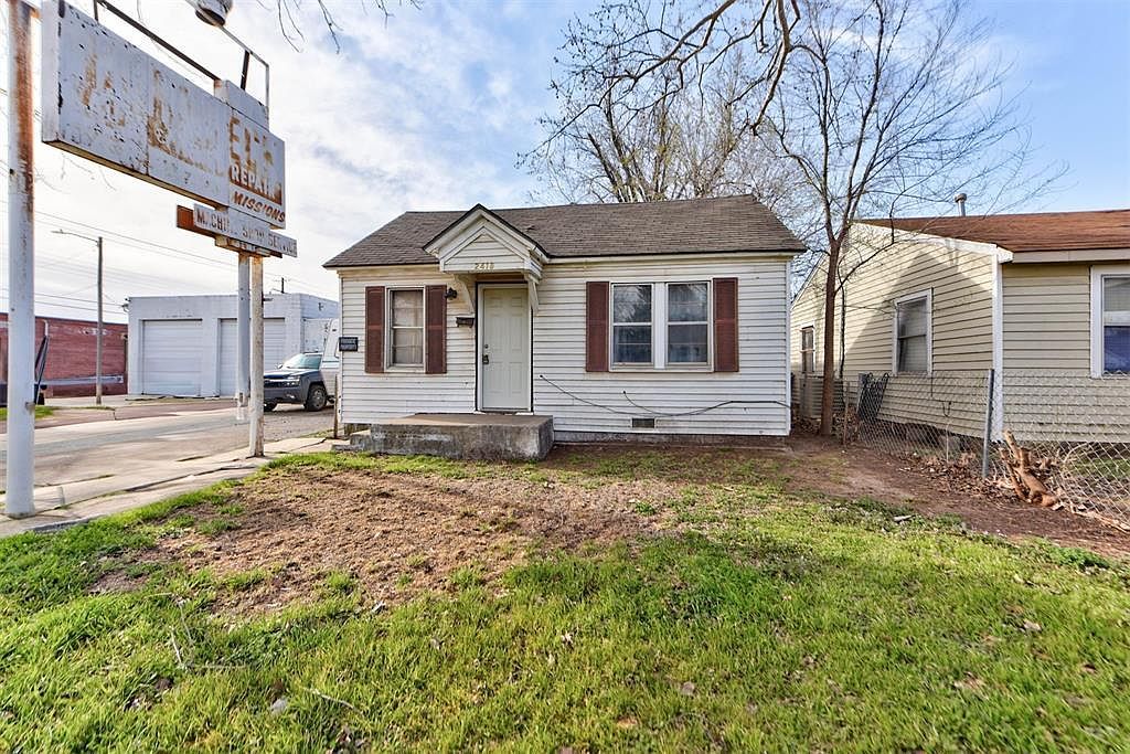 2414 SW 22nd St Oklahoma City, OK 73108 - Thumbnail 4