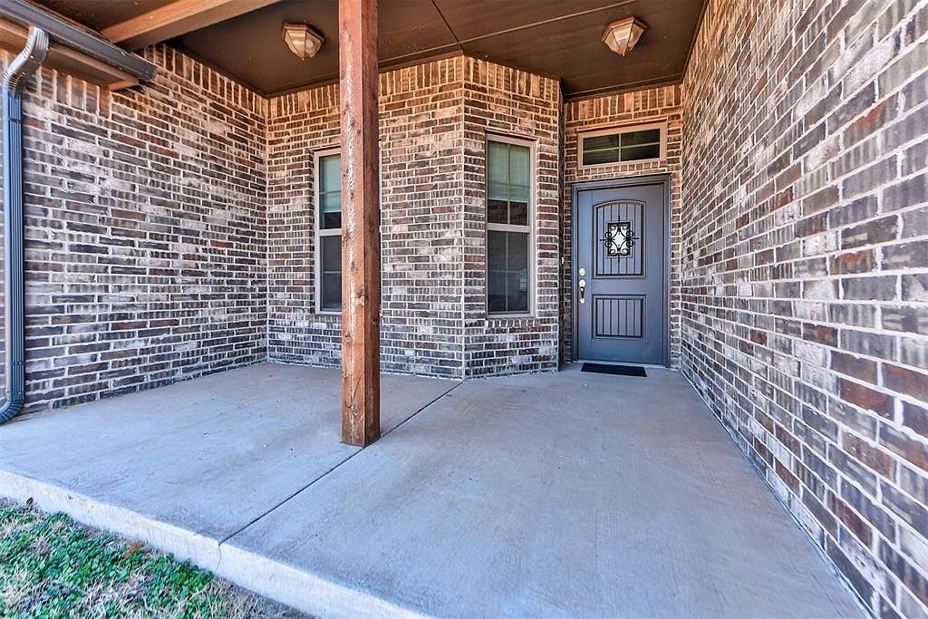10624 Two Lakes Dr Yukon, OK 73099 - Thumbnail 4