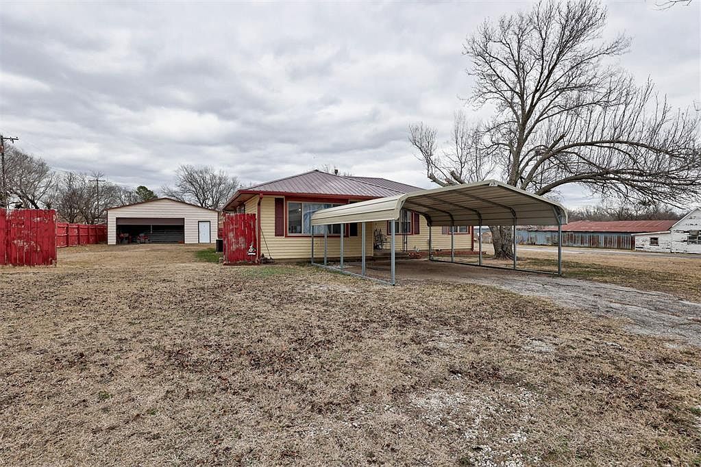 131 S Hyden Stratford, OK 74872 - Thumbnail 4