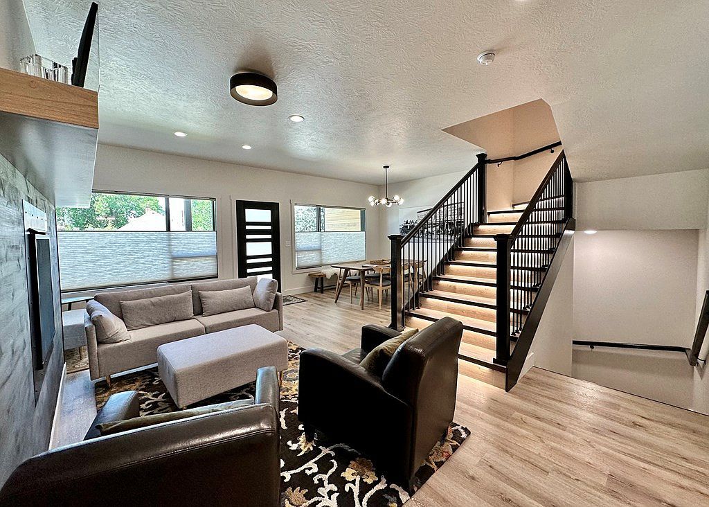 1228 12th St #4 Cody, WY 82414 - Thumbnail 4
