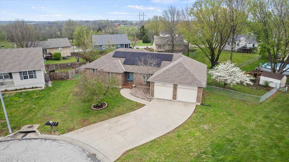 607 Horseshoe Drive, Pleasant Hill, MO, USA, 64080 - Thumbnail 4