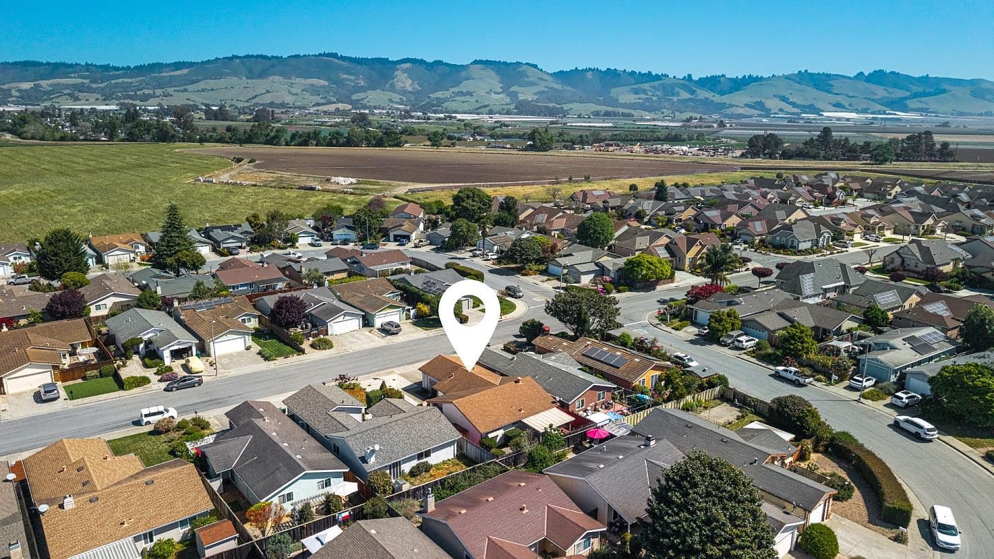 459 Vivienne Dr Watsonville, CA 95076 - Thumbnail 4