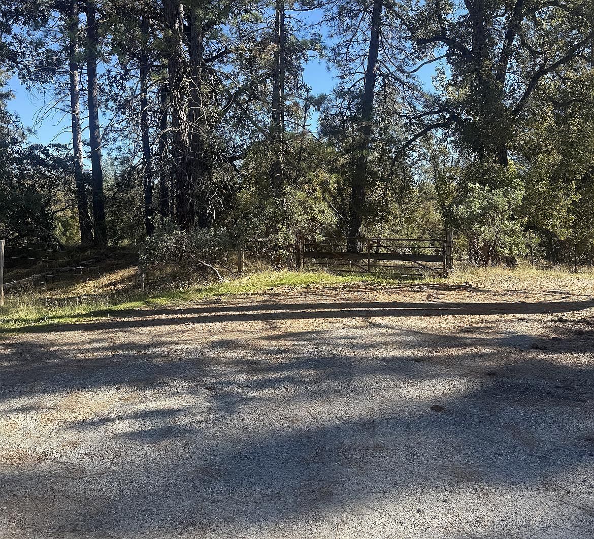 2795 State Highway 49 S Mariposa, CA 95338 - Thumbnail 4