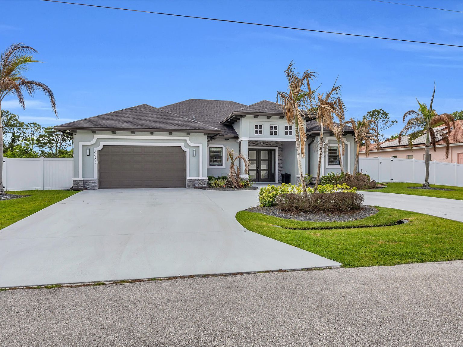 6083 NW East Deville Cir Port Saint Lucie, FL 34986 - Thumbnail 4