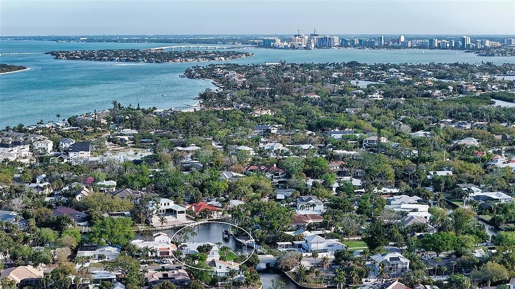 339 Treasure Boat Way Sarasota, FL 34242 - Thumbnail 4