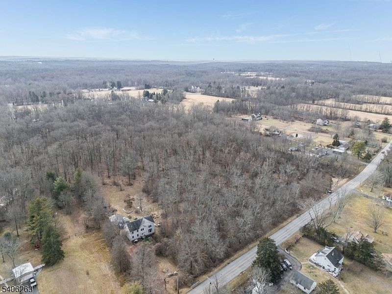221 Old Croton Rd Flemington, NJ 08822 - Thumbnail 4
