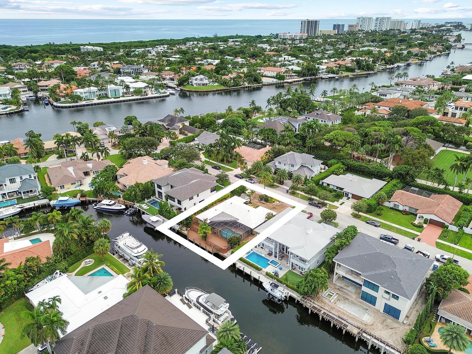 531 Silver Ln Boca Raton, FL 33432 - Thumbnail 4