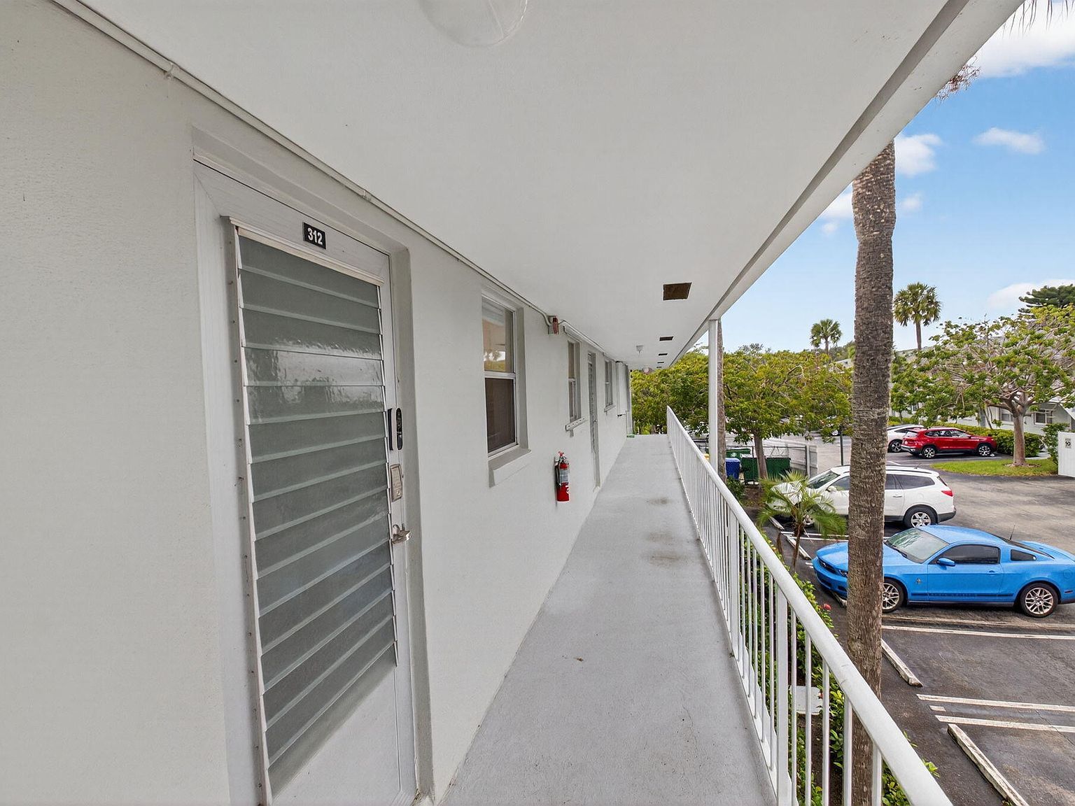 2340 SW 22nd Ave APT 312 Delray Beach, FL 33445 - Thumbnail 4