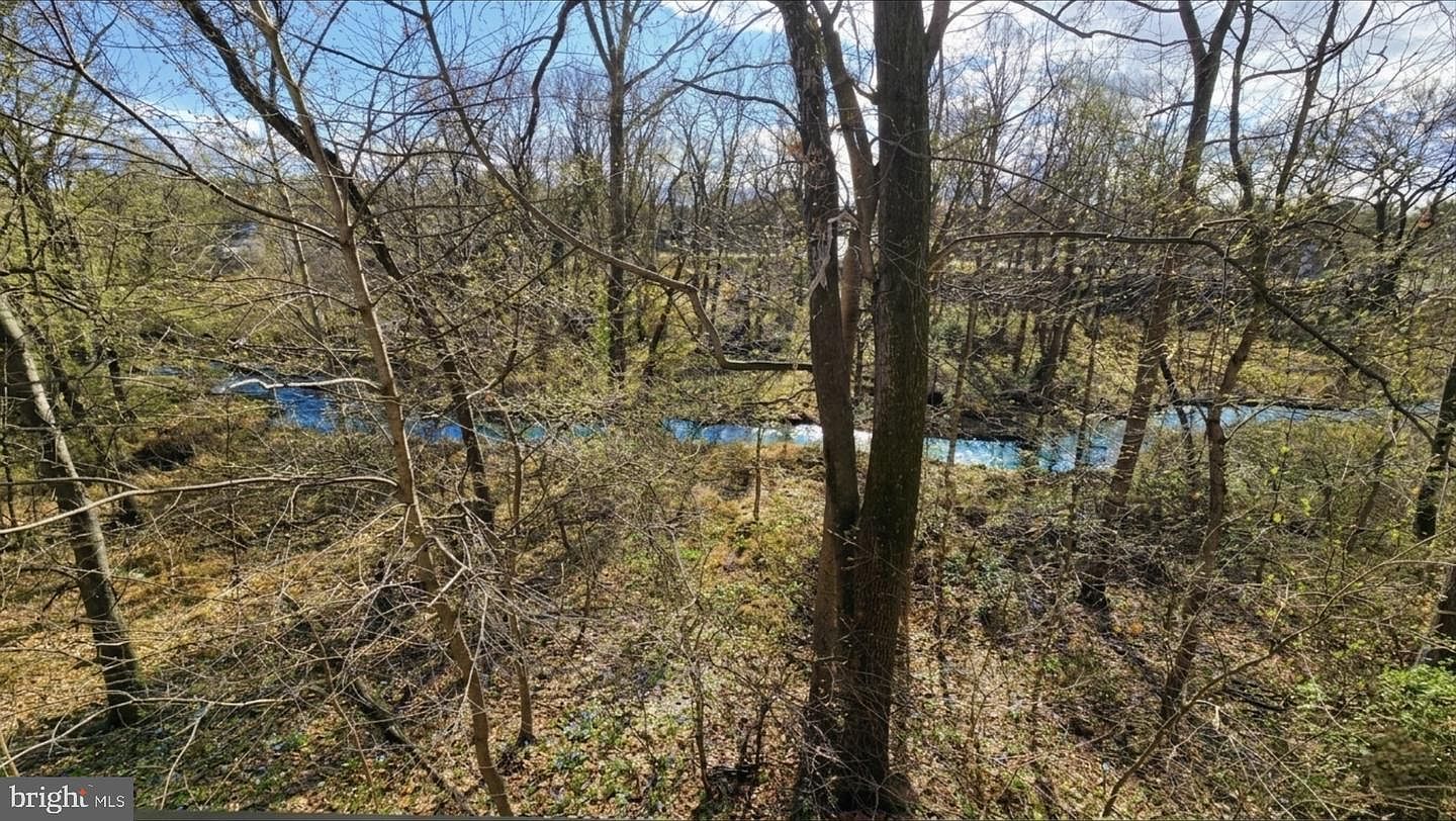 210 Twelve Oaks Dr Gaithersburg, MD 20878 - Thumbnail 4