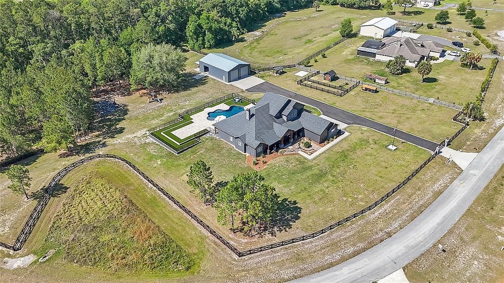22250 Deer Park Ave Eustis, FL 32736 - Thumbnail 4