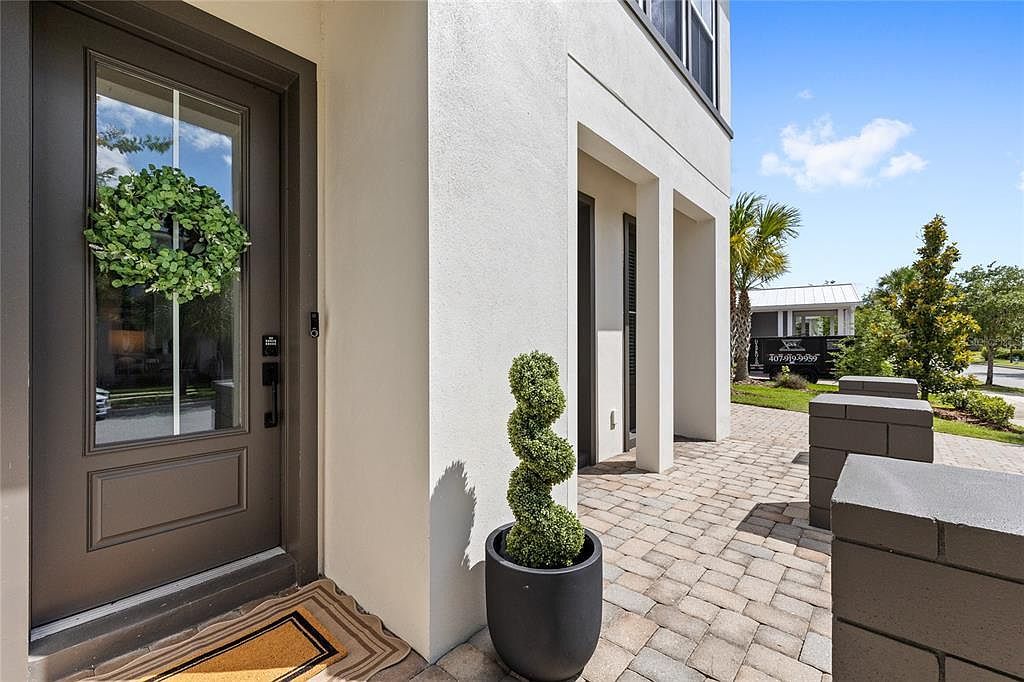 9542 Reymont St Orlando, FL 32827 - Thumbnail 4