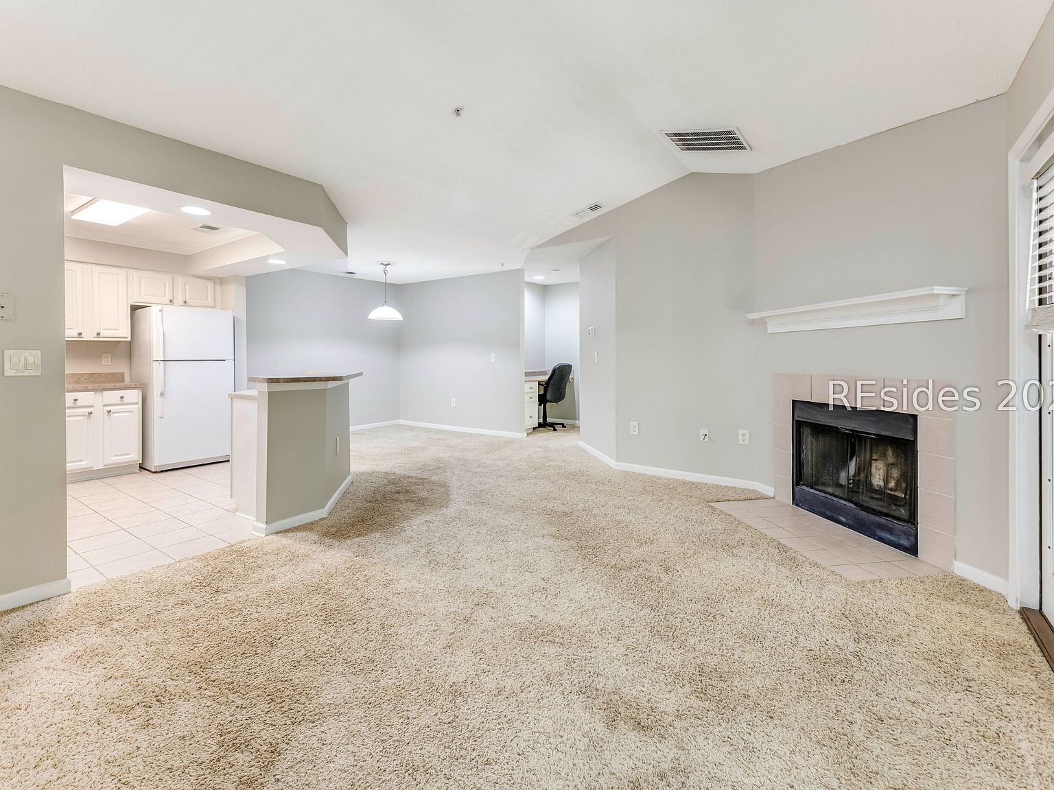 380 Marshland Rd APT B21 Hilton Head Island, SC 29926 - Thumbnail 4