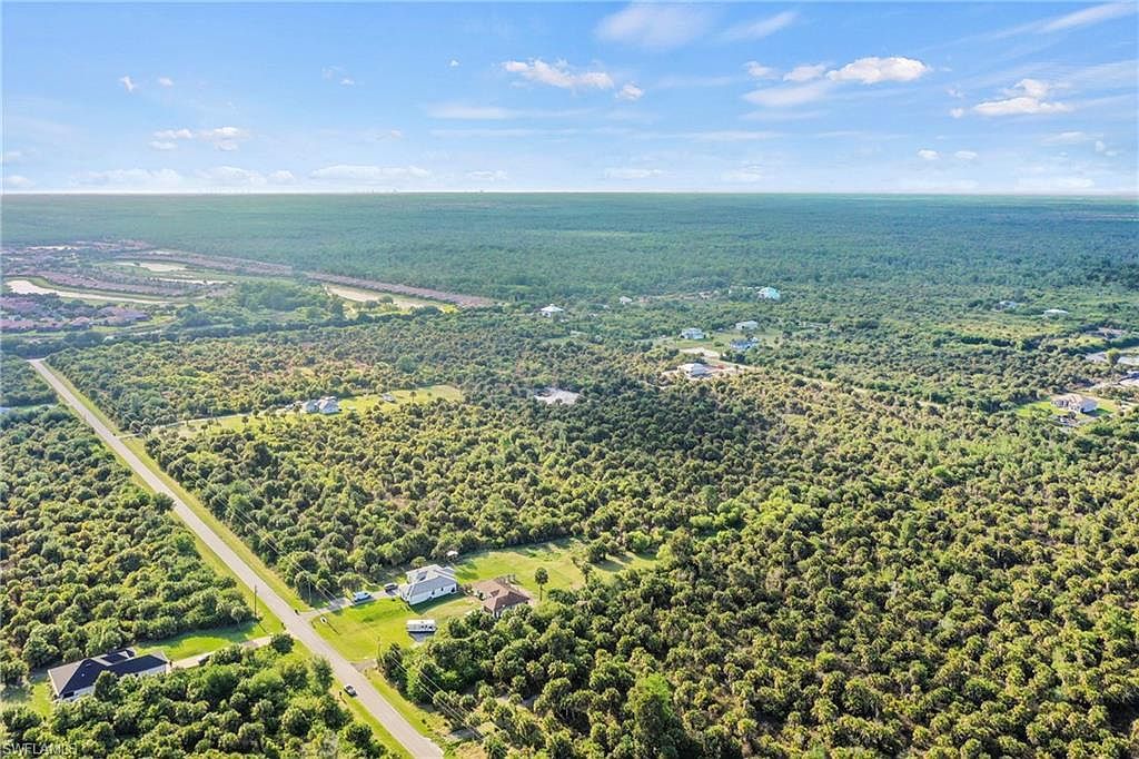 37th Ave NW Naples, FL 34120 - Thumbnail 4