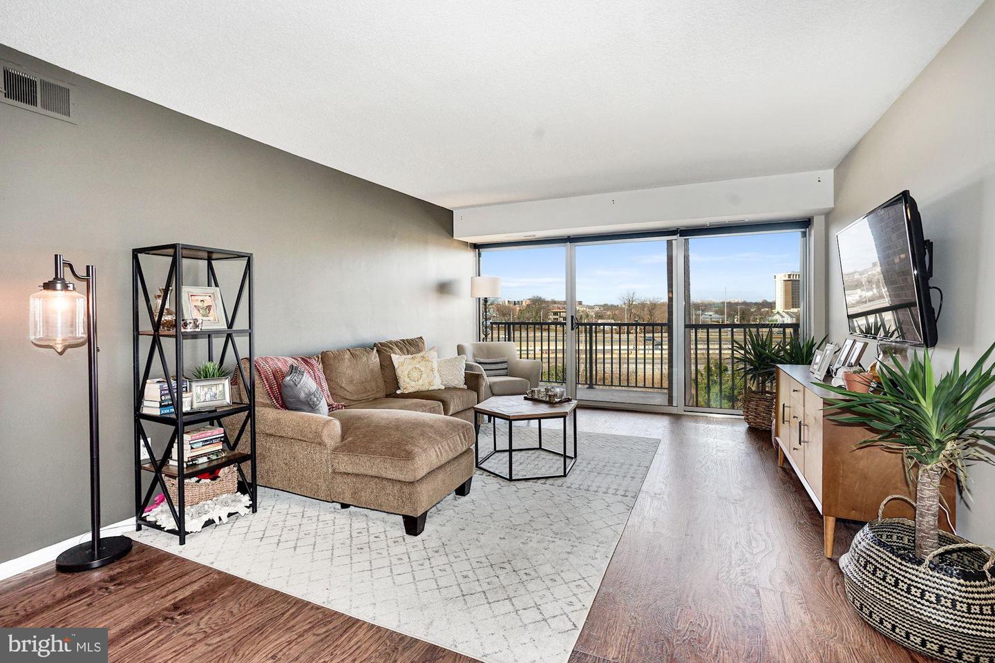 Army Navy Dr, Mechanicsville, MD, USA, Arlington, VA, 20659 - Thumbnail 4