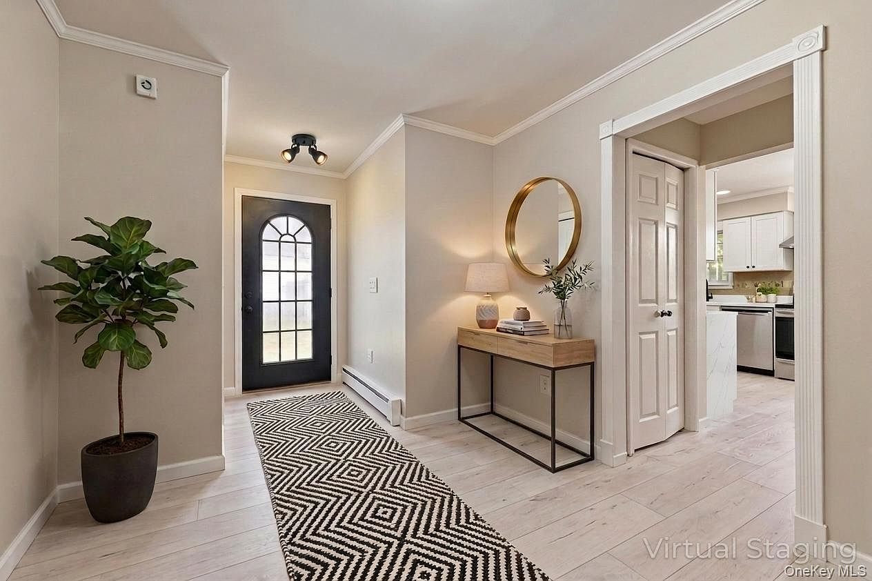 20 Veronica Ct Smithtown, NY 11787 - Thumbnail 4