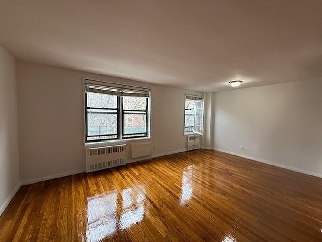 10850 62nd Dr APT 2N Flushing, NY 11375 - Thumbnail 4