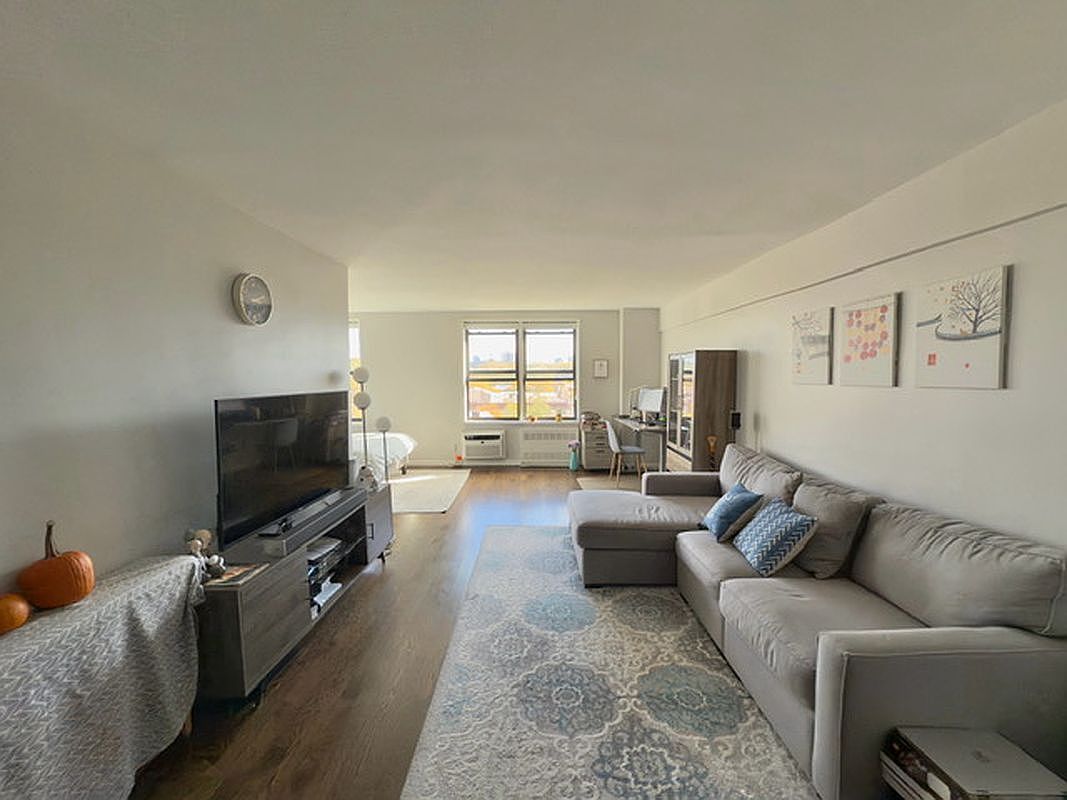 108-49 63rd Ave #5-O Forest Hills, NY 11375 - Thumbnail 4