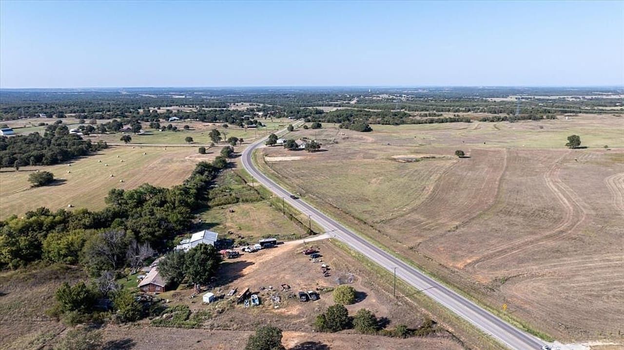 17801 Fm 920 Poolville, TX 76487 - Thumbnail 4