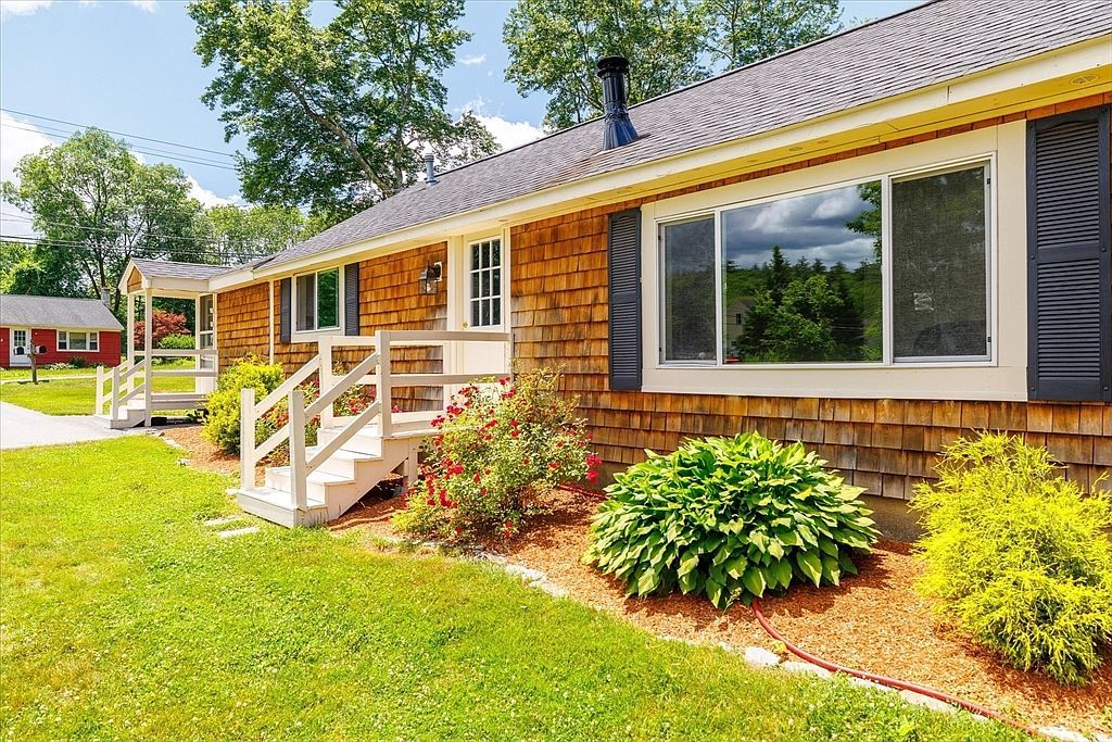185 Linden St Berlin, MA 01503 - Thumbnail 4