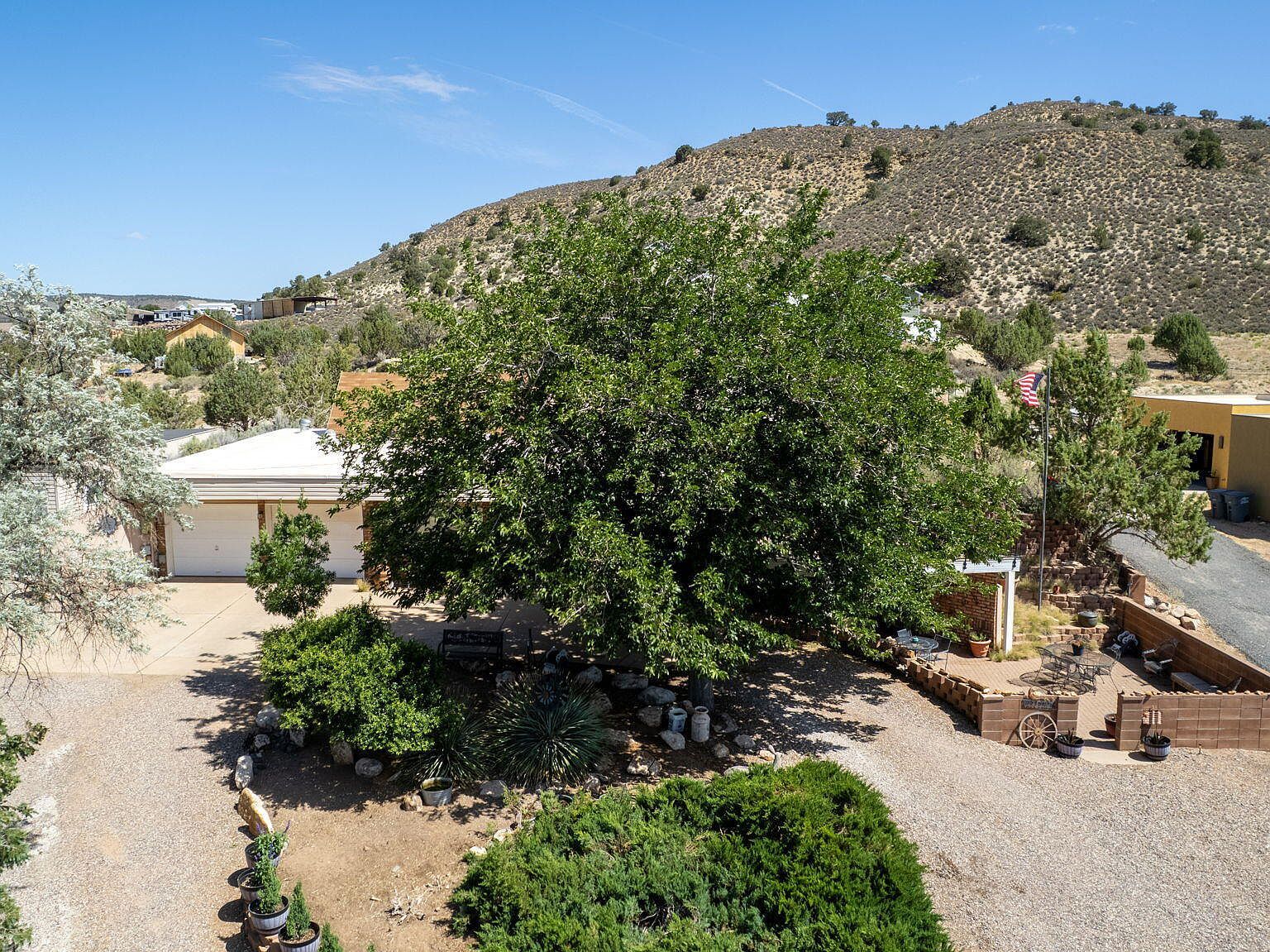 1122 W Diamond Valley Dr Saint George, UT 84770 - Thumbnail 4