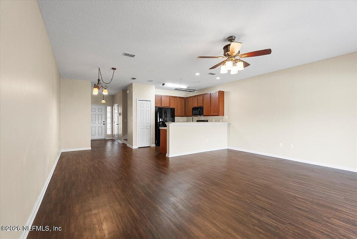 9390 Grand Falls Dr Jacksonville, FL 32244 - Thumbnail 4