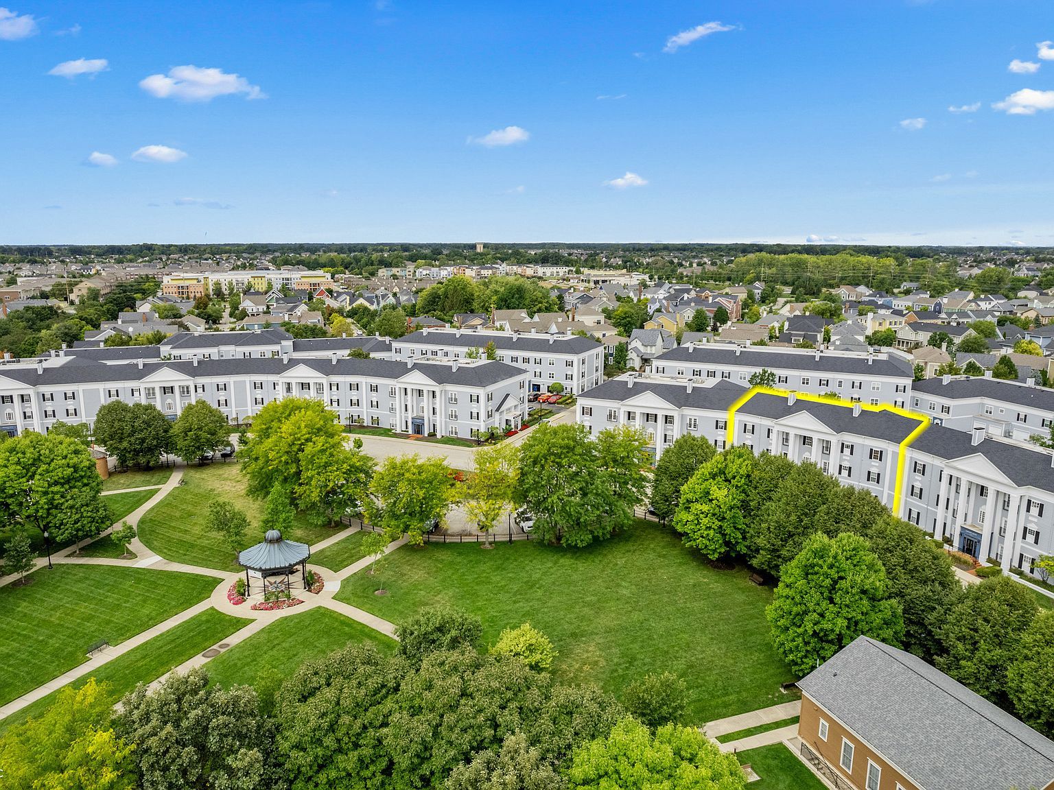 12926 University Cres APT 2C Carmel, IN 46032 - Thumbnail 4