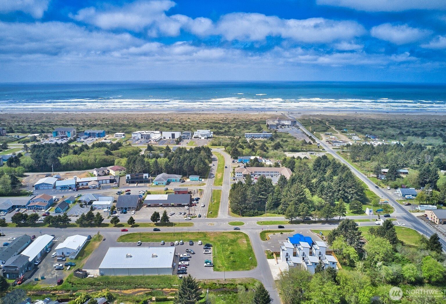 899 Ocean Shores Blvd NW Ocean Shores, WA 98569 - Thumbnail 4