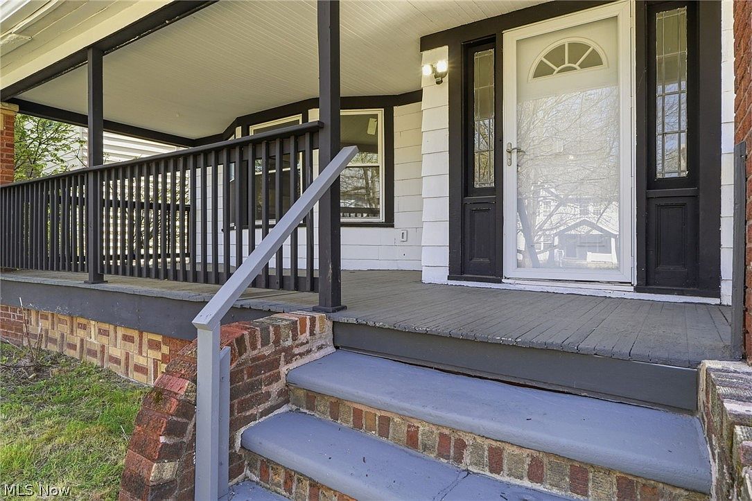 2009 Marlindale Rd Cleveland Heights, OH 44118 - Thumbnail 4