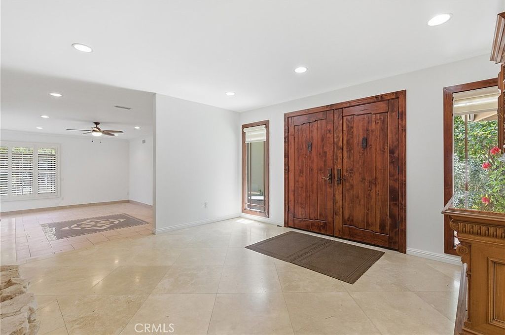 4908 Calvin Ave Tarzana, CA 91356 - Thumbnail 4