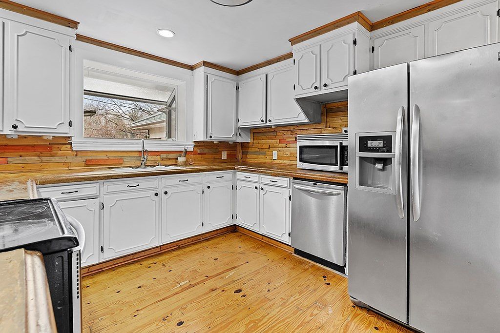 305 Forest Ln Belton, SC 29627 - Thumbnail 4