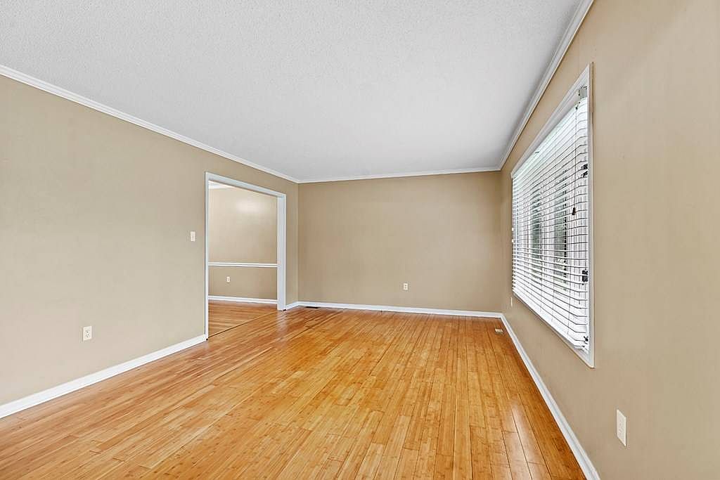 101 Kingston Rd Greenwood, SC 29649 - Thumbnail 4