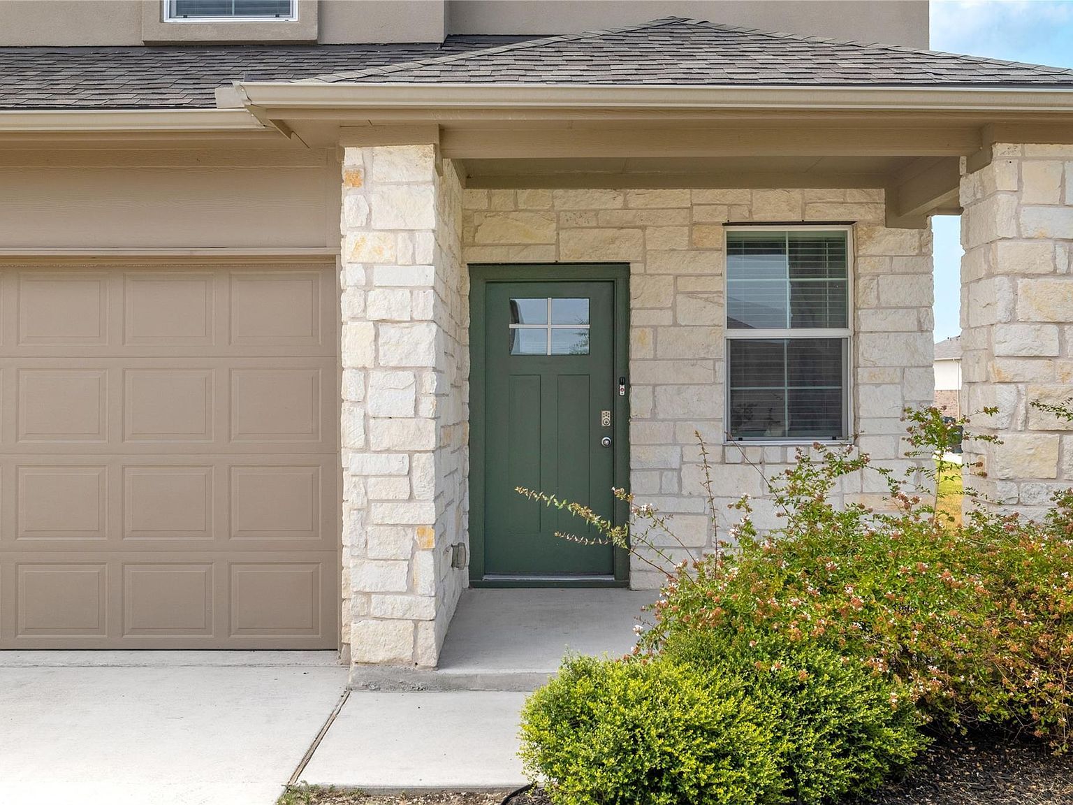 445 Shiner Ln Georgetown, TX 78626 - Thumbnail 4