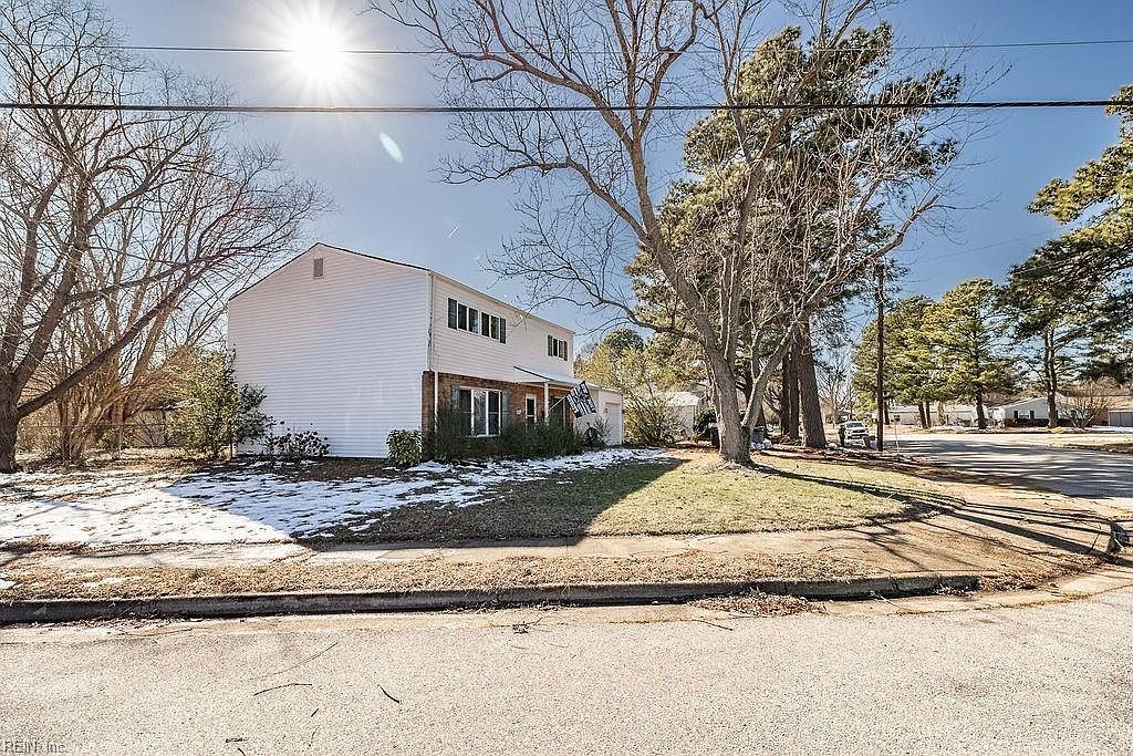 56 Banister Dr Hampton, VA 23666 - Thumbnail 4