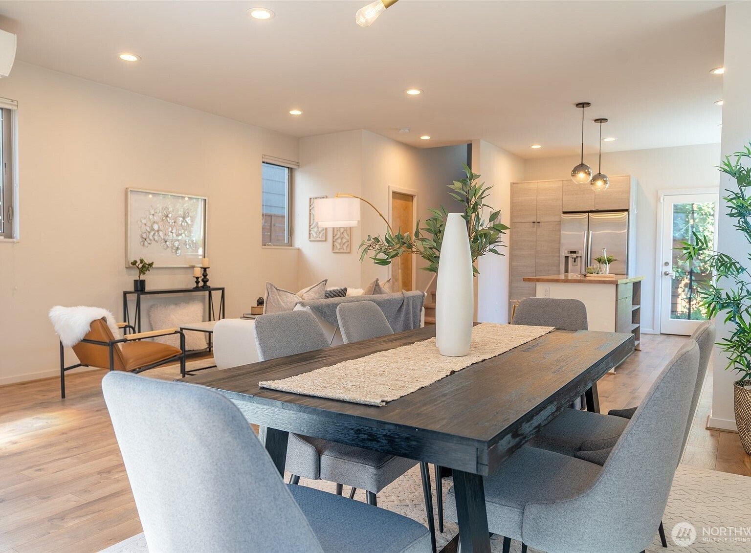 424 26th Ave S Seattle, WA 98144 - Thumbnail 4