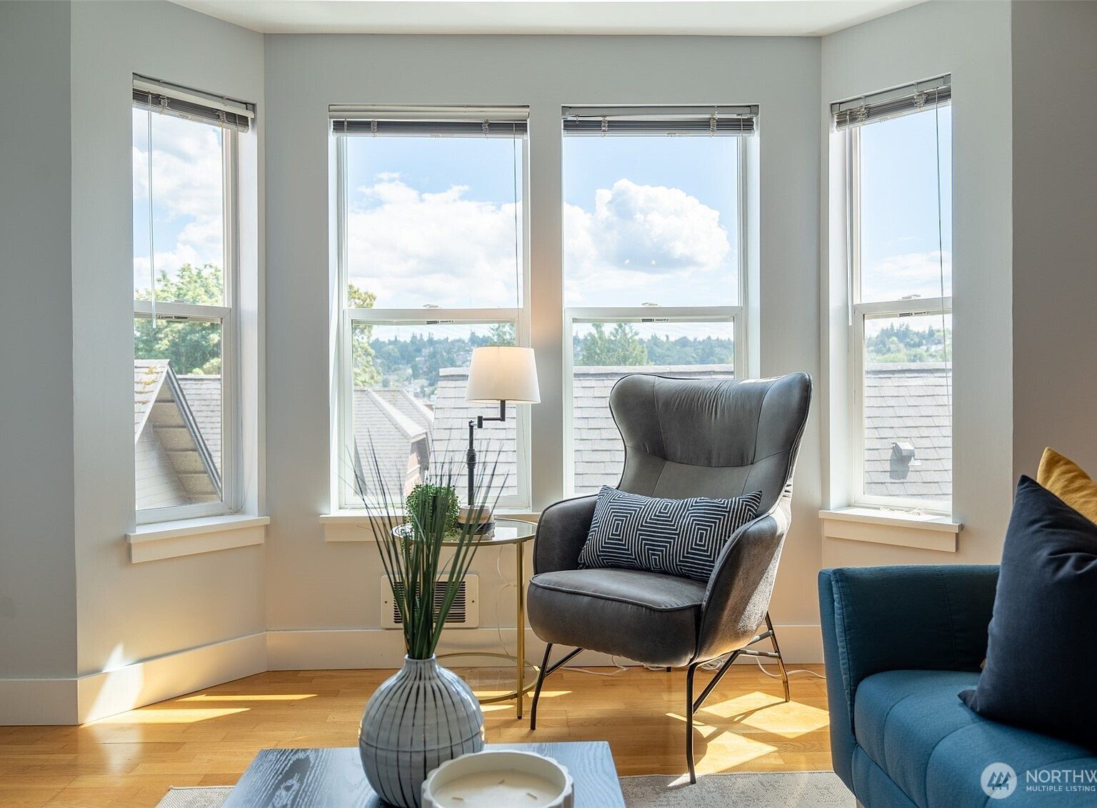 209 N 39th St APT 304 Seattle, WA 98103 - Thumbnail 4