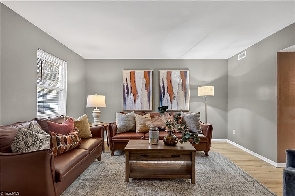 5715 Bramblegate Rd Unit F Greensboro, NC 27409 - Thumbnail 4