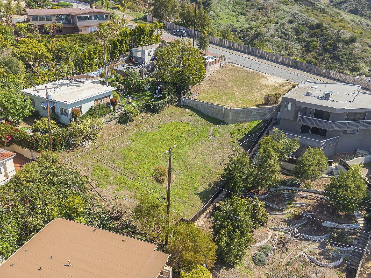 445 Lupine Way Ventura, CA 93001 - Thumbnail 4