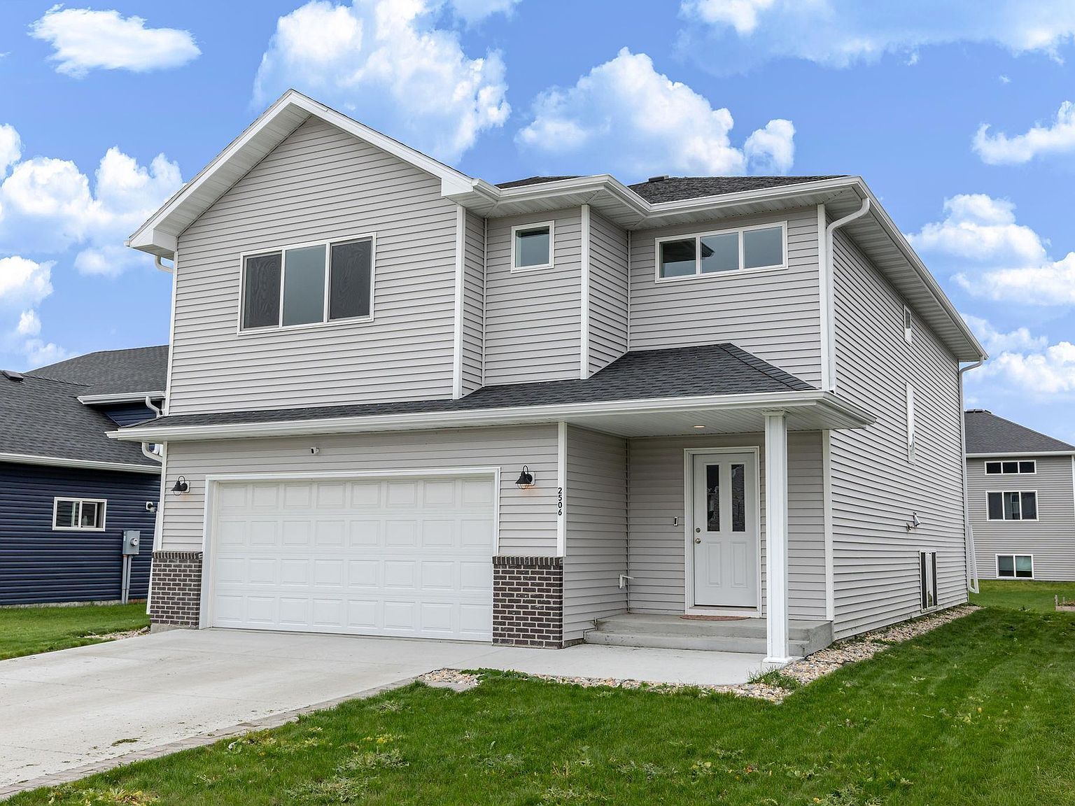 2506 Fulton Loop S Fargo, ND 58104 - Thumbnail 4