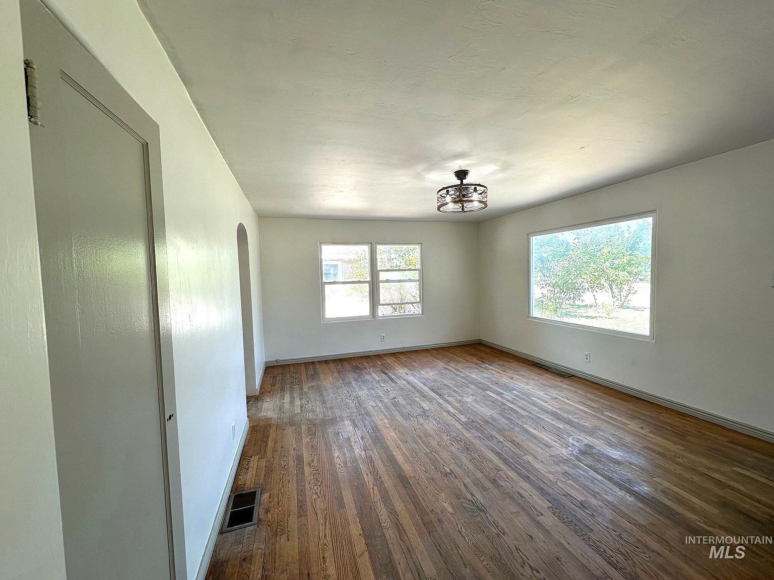 264 SW 10th Ave Ontario, OR 97914 - Thumbnail 4