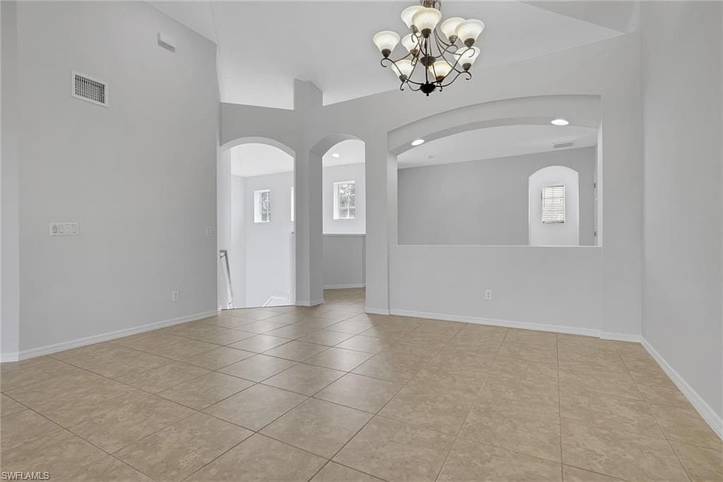 9180 Spanish Moss Way UNIT 922 Bonita Springs, FL 34135 - Thumbnail 4