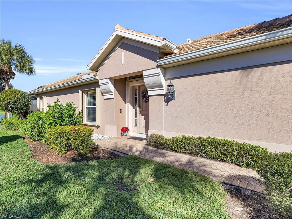 10032 Majestic Ave Fort Myers, FL 33913 - Thumbnail 4