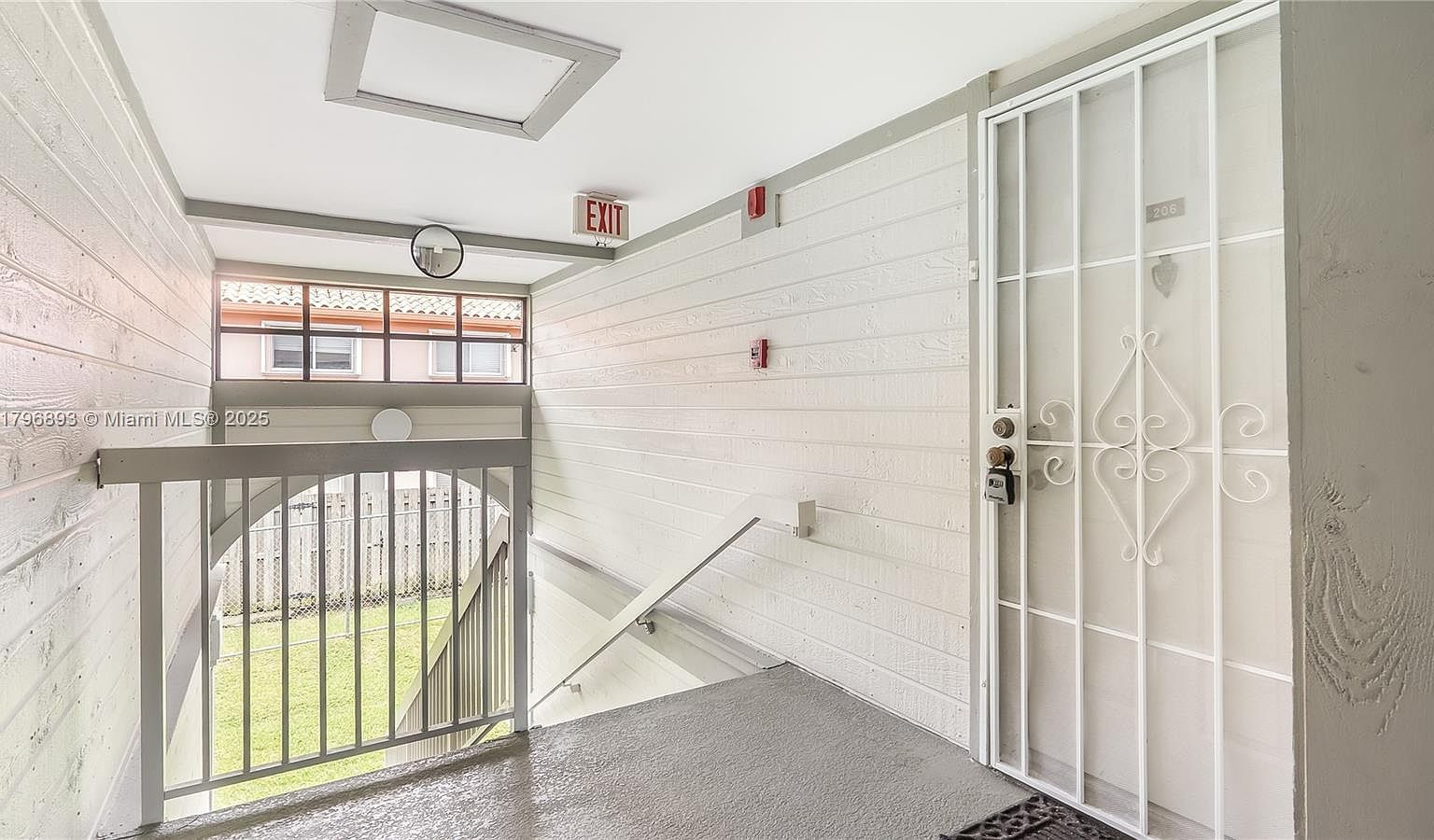 20680 NE 4th Ct APT 206 Miami, FL 33179 - Thumbnail 4