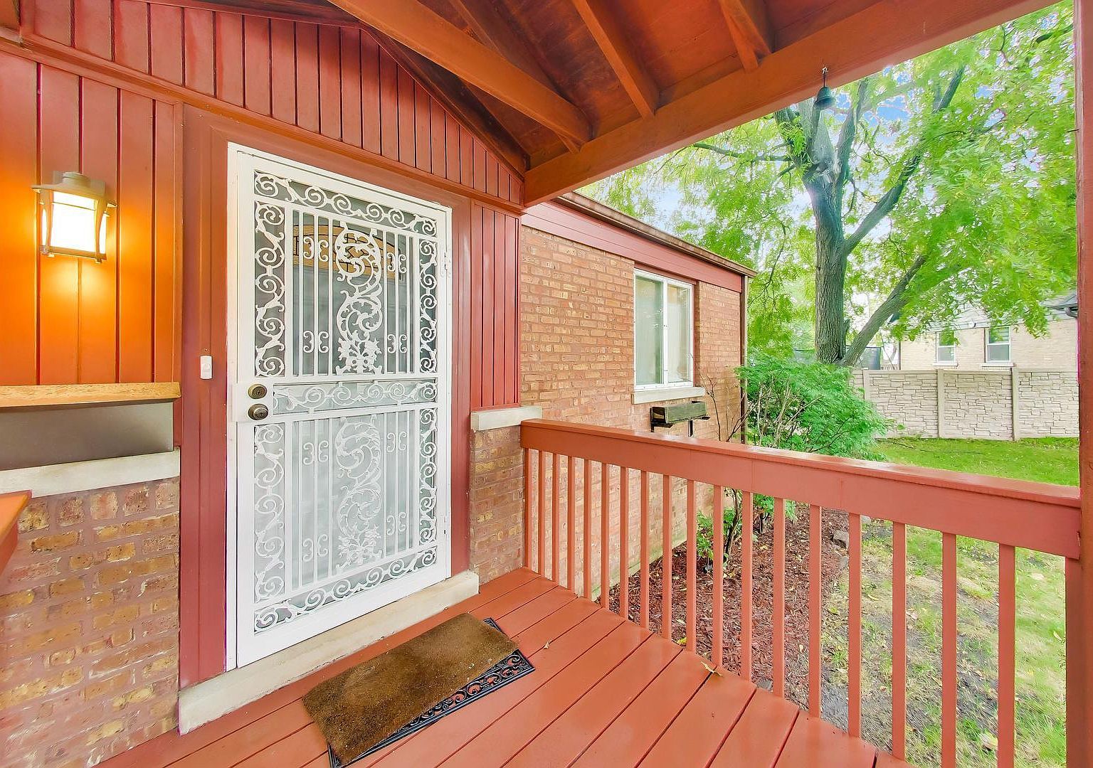 2183 Laura Ln Des Plaines, IL 60018 - Thumbnail 4