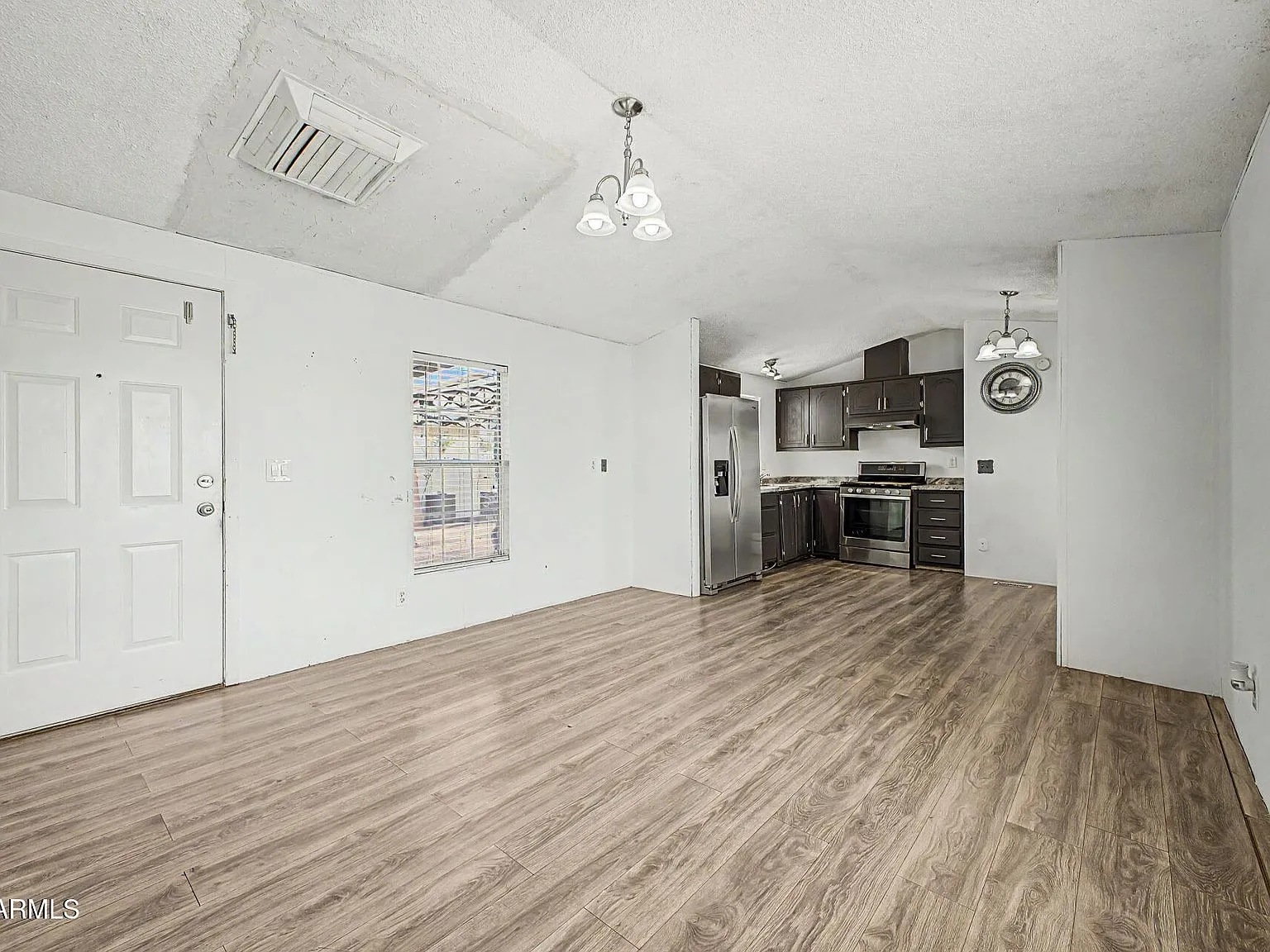 303 E SOUTH MOUNTAIN Avenue #88 Phoenix, AZ 85042 - Thumbnail 4