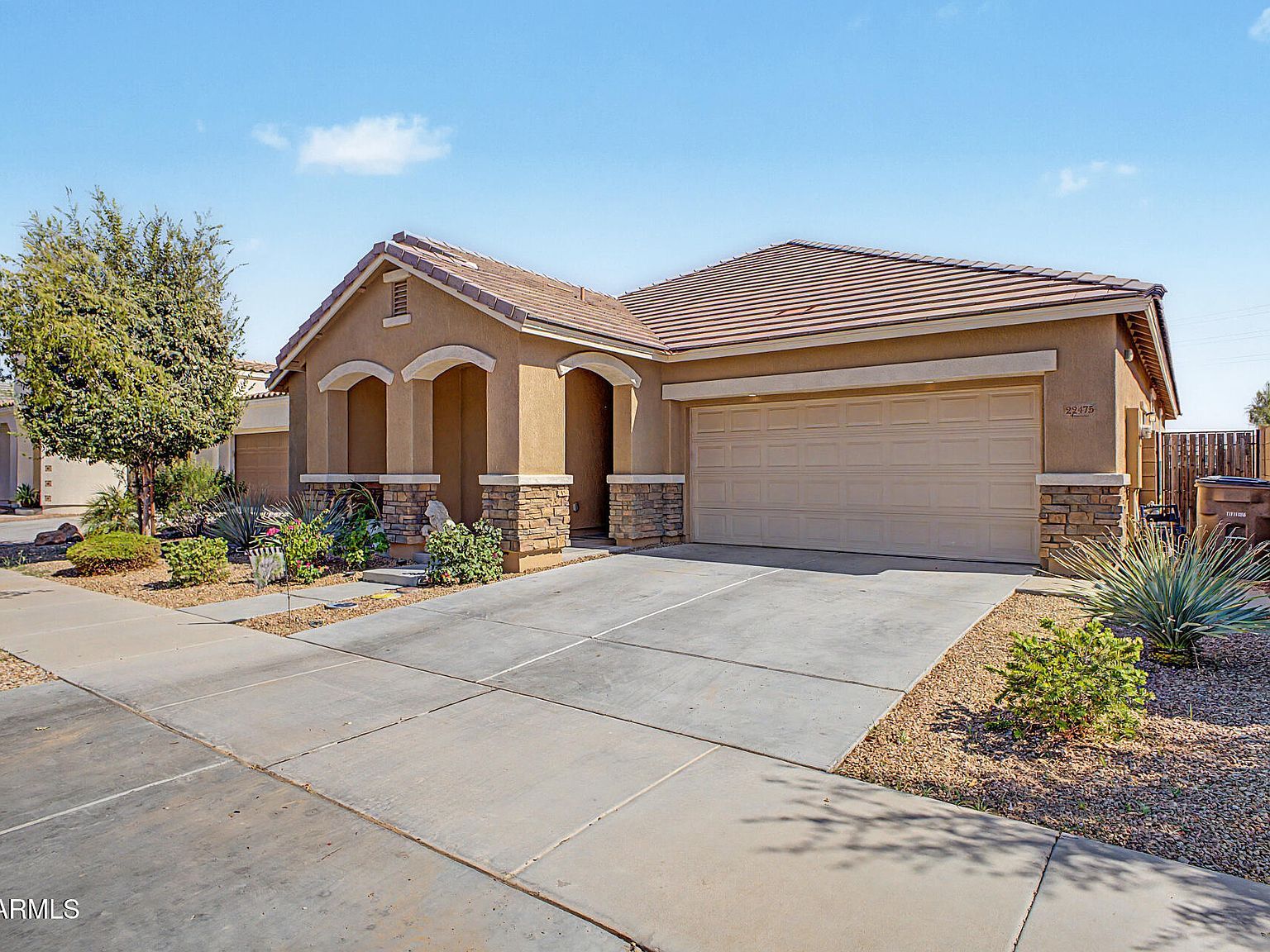 22475 E CALLE DE FLORES -- Queen Creek, AZ 85142 - Thumbnail 4